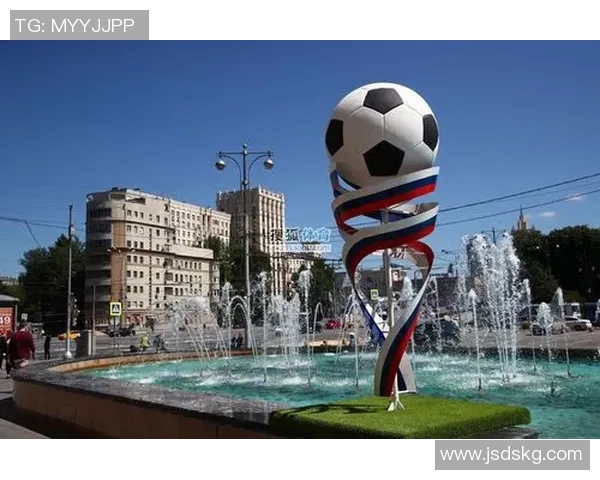 以足球星雕像为核心打造城市精神与体育文化交融的新地标