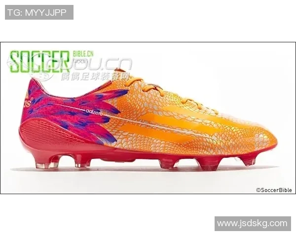 推荐适合男球星的同款足球鞋轻松提升球场表现和舒适感