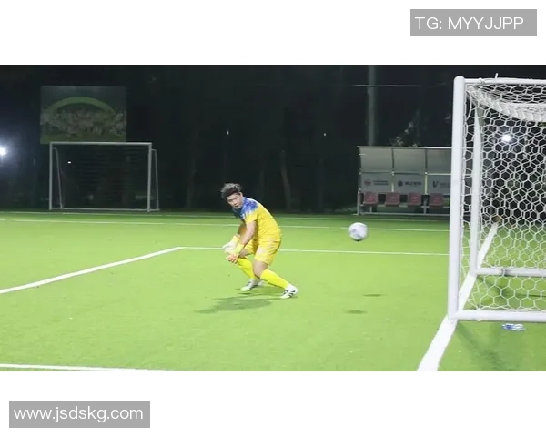 足球明星入场震撼解说全程回顾与精彩瞬间捕捉 足球明星入场震撼解说全程回顾与精彩瞬间捕捉